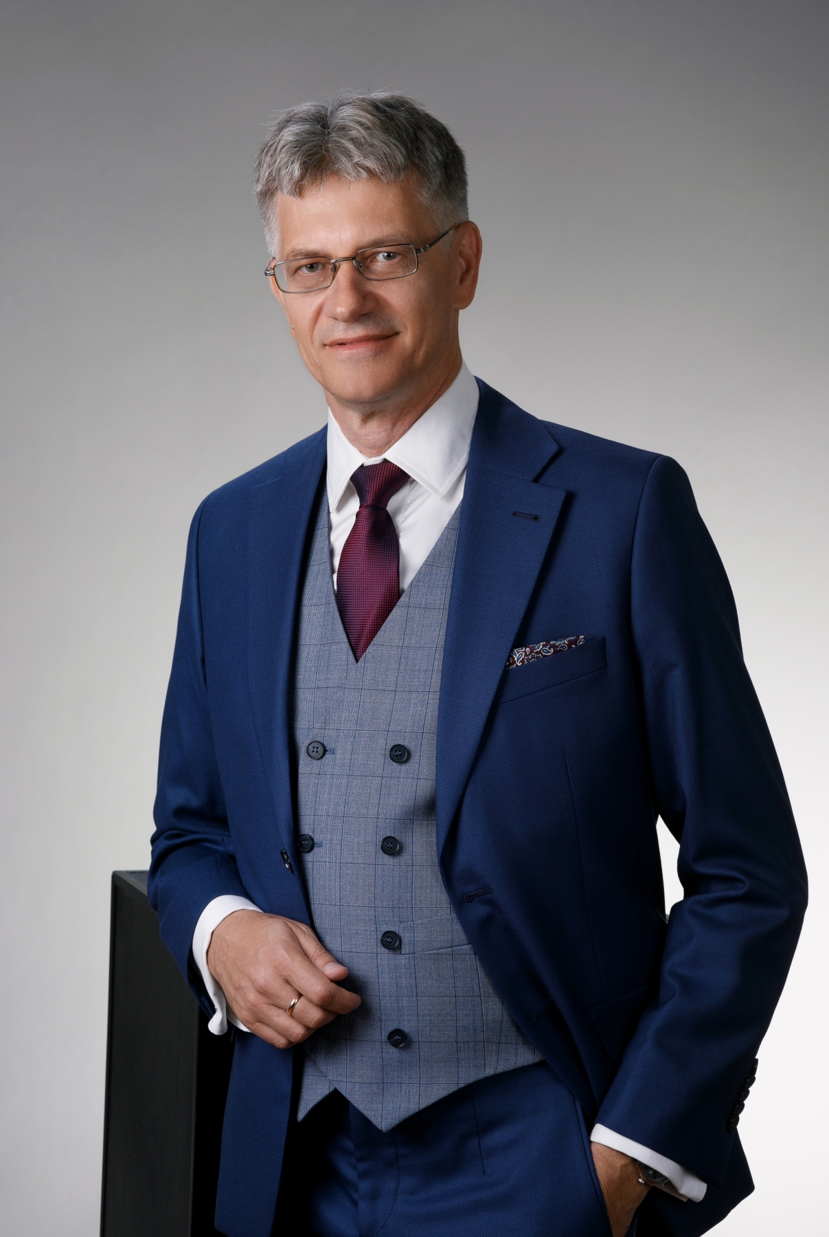 PRODZIEKAN DS. NAUKI prof. dr hab. Krzysztof Loska